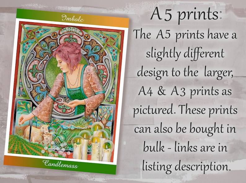 Peut inclure: Impression A5 repr&eacute;sentant une femme aux cheveux roses dans une robe verte et marron, entour&eacute;e de bougies et de moutons. Les mots "Imbolc" et "Candlemass" sont en haut et en bas. Le texte &agrave; droite indique "A5 prints".