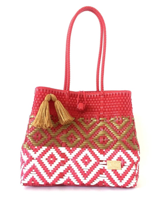 plastic beach bags and totes
