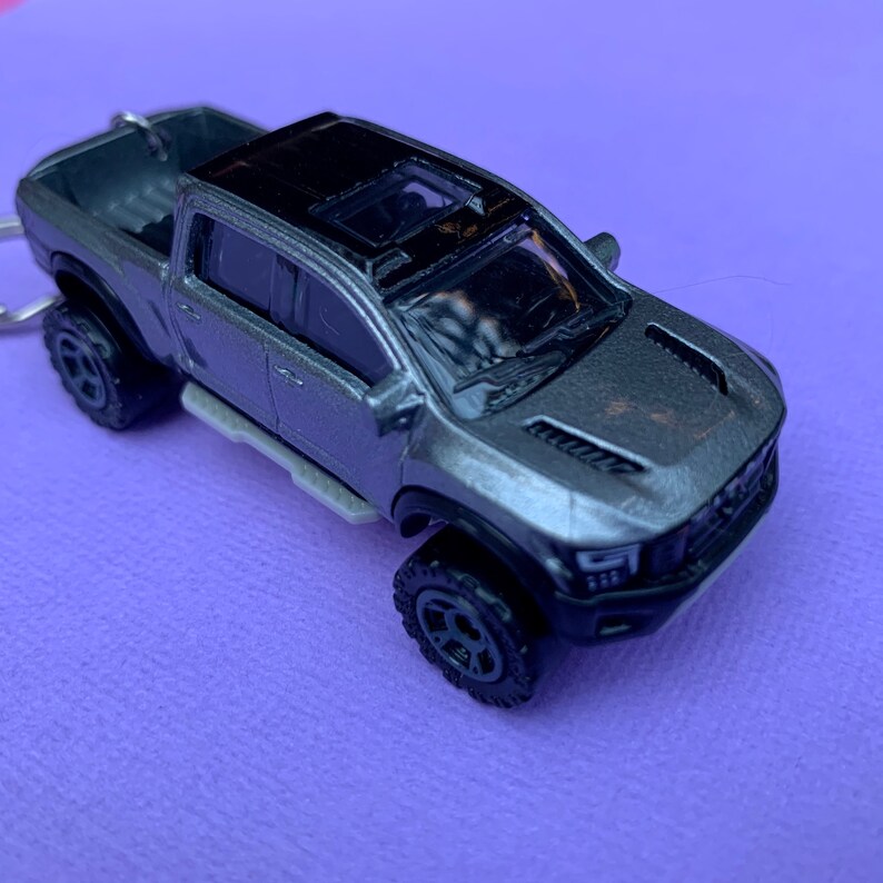 2016 Nissan Titan Warrior Matchbox Car Keychain Keyring