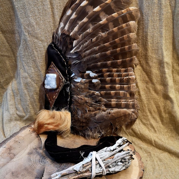 Owl wing   smudge fan with raw quartz and fox fur