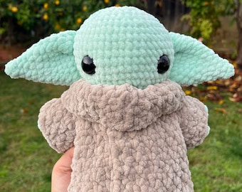 Handgemachtes gehäkeltes Amigurumi Alien Kind