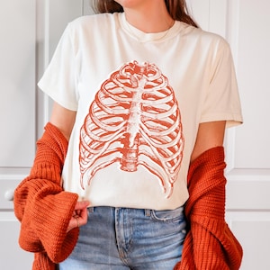 Comfort Colors Skeleton Ribcage Shirt Gothic Halloween Vintage Skeleton Tshirt Retro Halloween Shirt 3D Spooky Season Shirt Horror Lover Tee