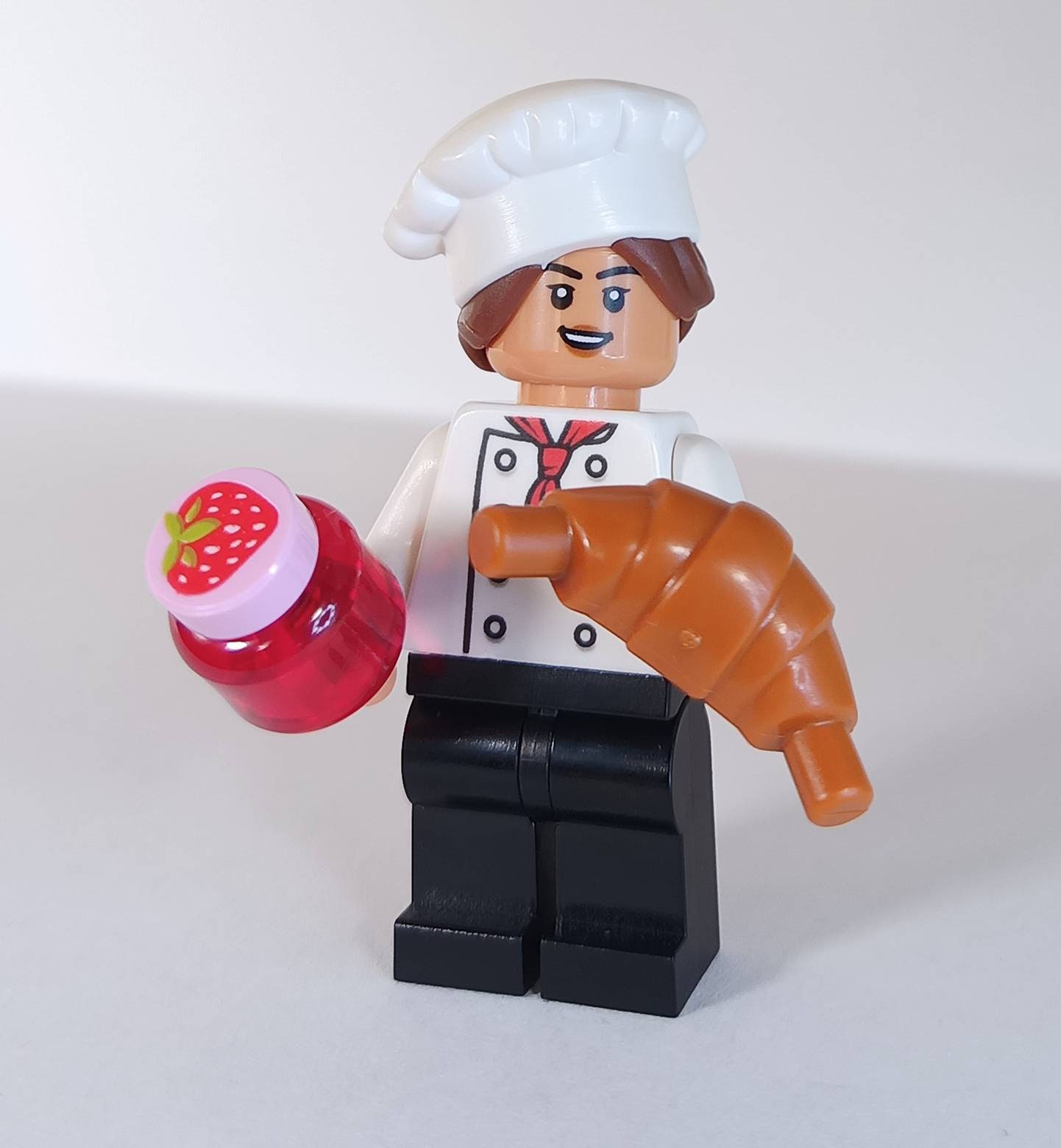 LEGO Female Chef Baker Minifig with Baguette Food Town City NEW Bread 