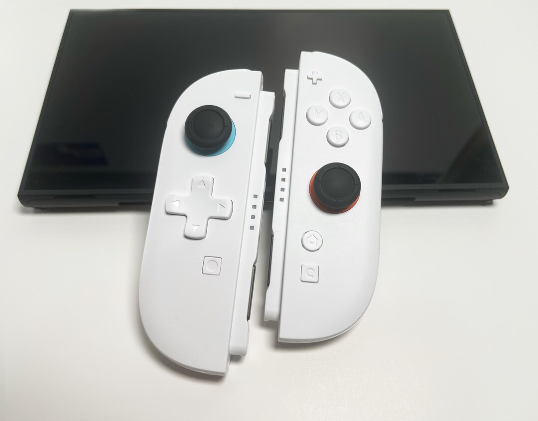 Nintendo Switch ホワイト Joy-Con4本付き il_1080xN.7472885277_5gik.jpg