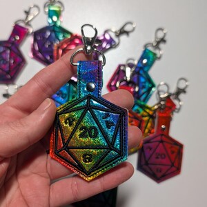 D20 Keychain, Embroidered Dice Clip On Keyfob, Gamer Gift Bild 15