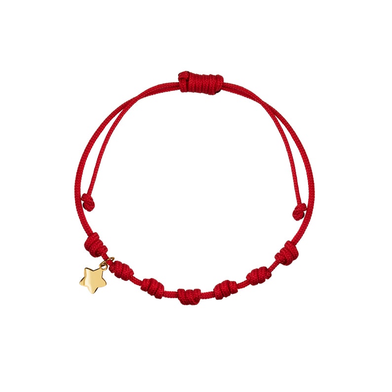 Pulsera siete nudos de cordón rojo con charm de oro de 9 kilates imagen 6