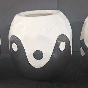 Yin Yang pen holder, desk plant, succulent pot
