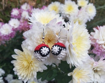 Pendientes de ganchillo - Pokemon Pokeball Plush