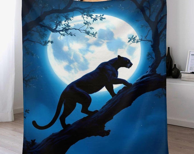 Black Panther Flannel Blanket, Soft Cozy Throw Blanket, Antipill Travel Blanket, Warm Lightweight Blanket for Bed, Animal Lover Blanket Gift