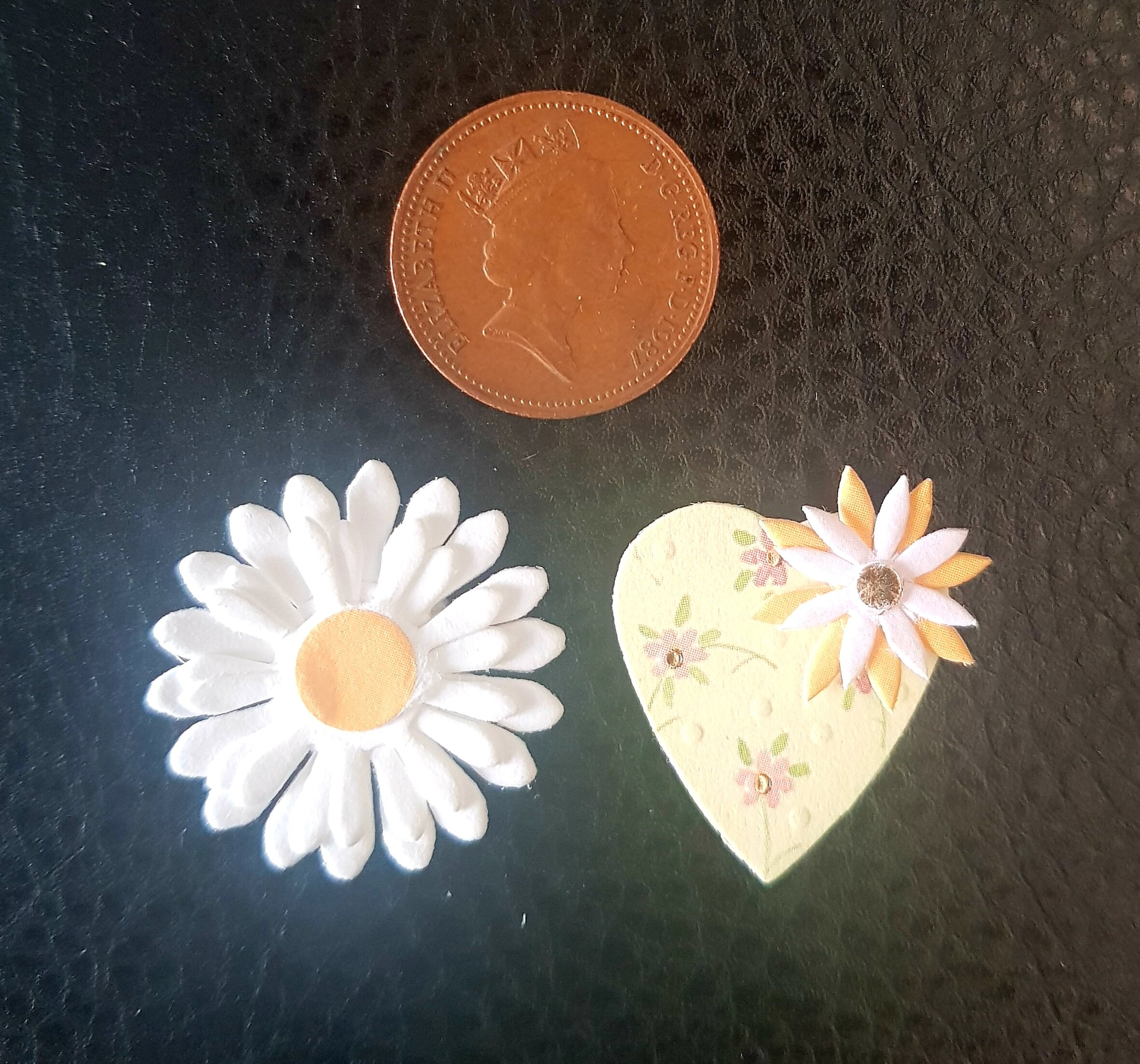 50枚入りパック 2.49ドルから、粘着紙装飾、カード作り、ギフトデコレーション