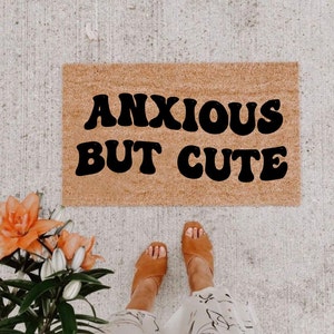 Anxious but Cute Doormat - Tapete de entrada extravagante y encantador para hogares adorables