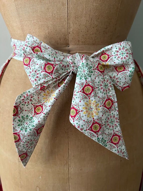 Christmas Apron - Snowflake Pattern - Vintage 195… - image 6