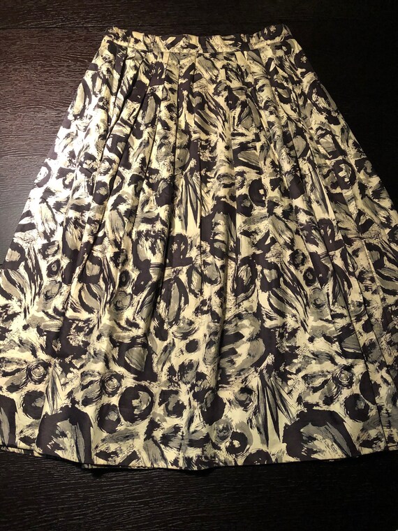 50s Skirt, Fun Abstract Print - image 5