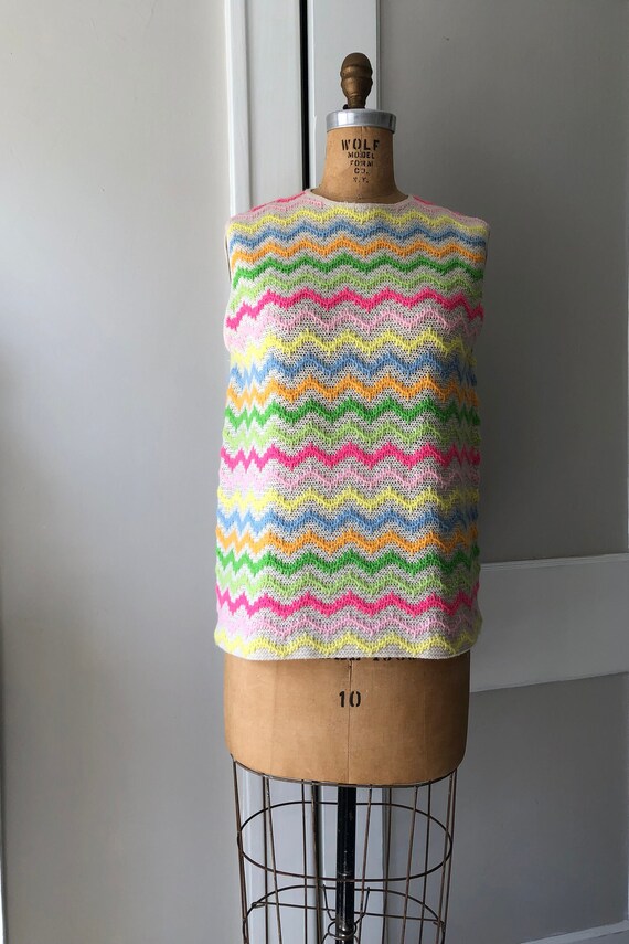 VTG Rainbow ZigZag Sweater - 1960s - image 10