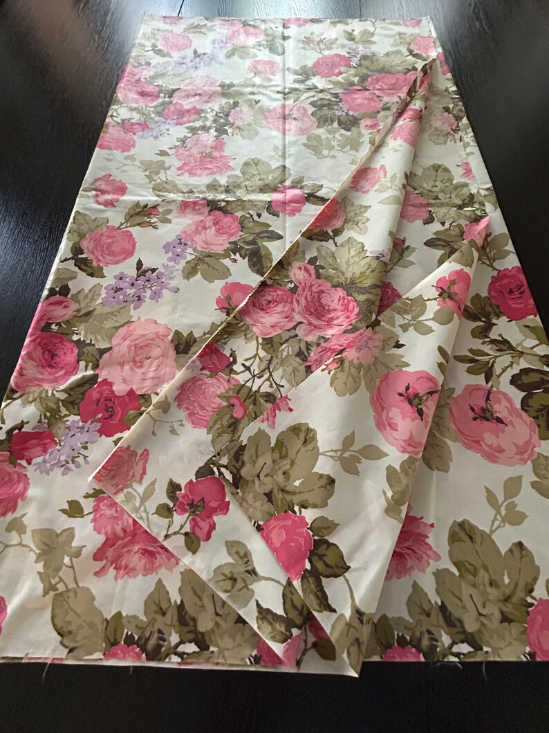 3 Yards! Luscious Roses & Hydrangea Chintz Everfast Fabric - Etsy