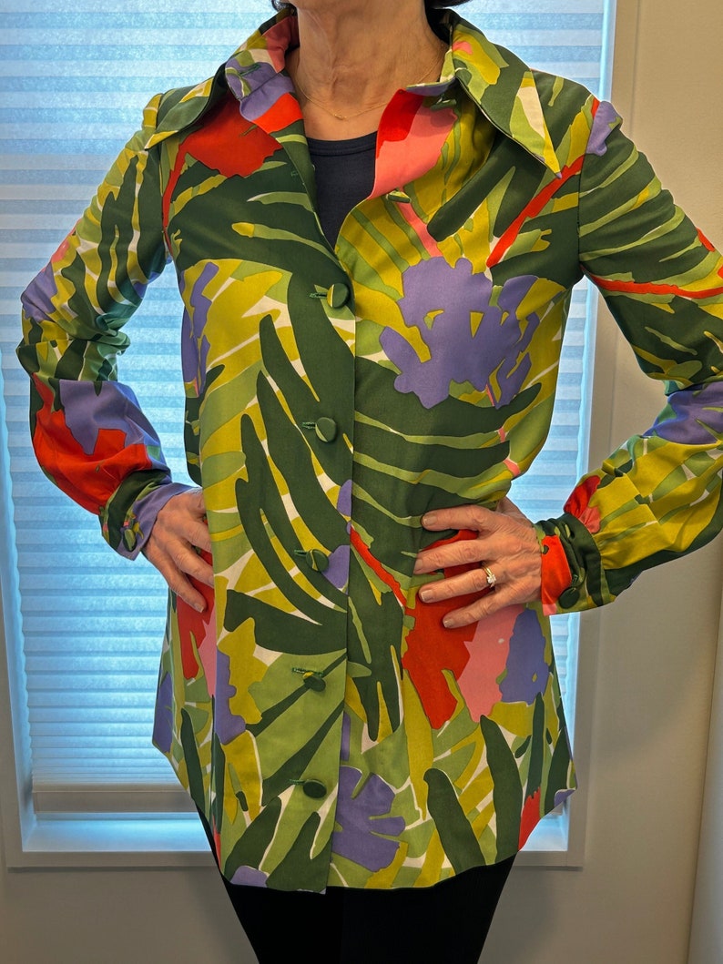 VTG Jungle Tropical Floral & Leaf Shirt image 1