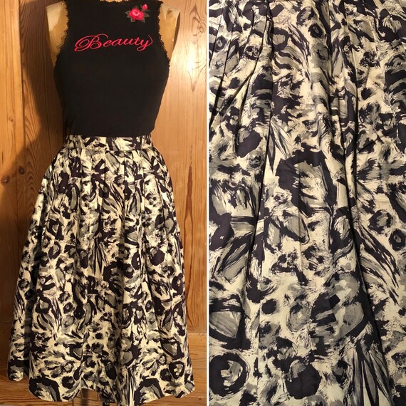 50s Skirt, Fun Abstract Print - image 3