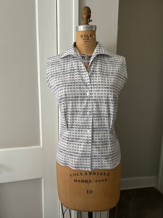 Dotty VTG 1960s Sleeveless Shirt