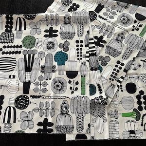 Marimekko© Veggies Graphic PUUTARHURIN PARHAAT by Main Louekari Fabric