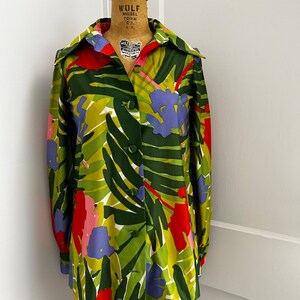 VTG Jungle Tropical Floral & Leaf Shirt image 4