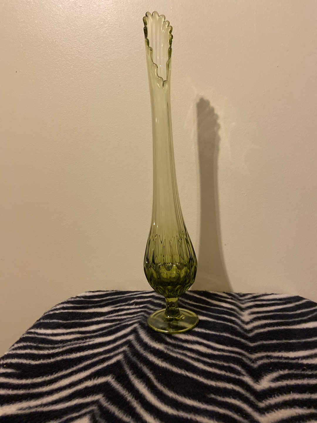 Vintage Fenton Olive Green Swung Vase - Etsy