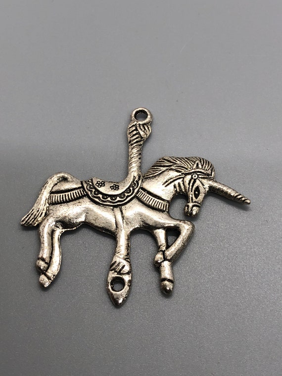 Vintage unicorn pendant - image 4