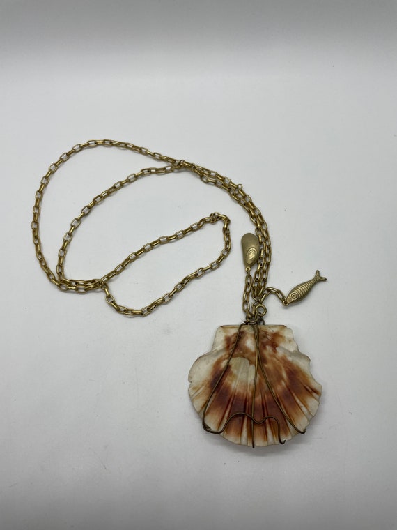 Vintage wire wrapped shell necklace - image 3