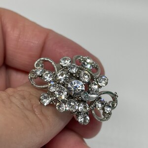 Vintage gorgeous rhinestone ring