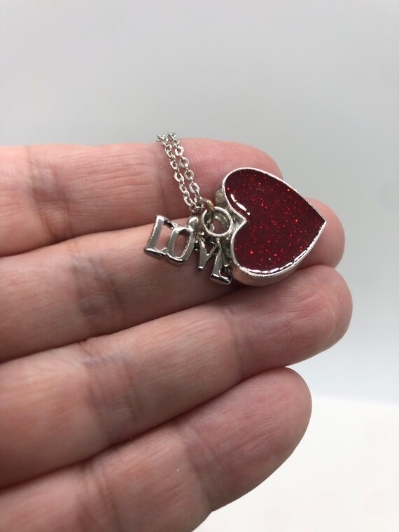 Pretty Silvertone chain heart love necklace - image 5