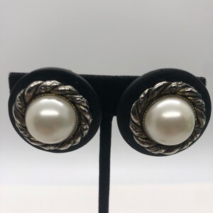 Vintage faux pearl clip on earrings