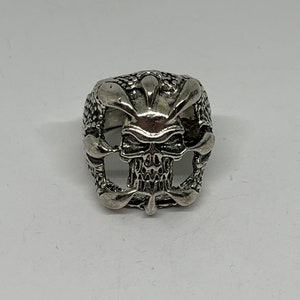 Skeleton / skull ring size 10