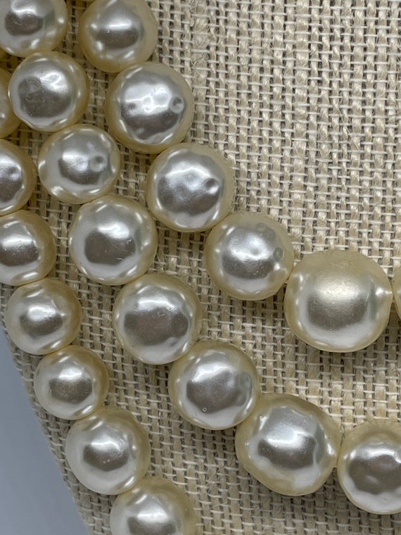 Vintage faux pearl multi layer necklace - image 2