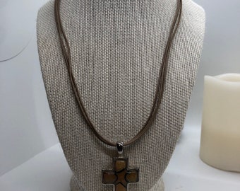 Beautiful Vintage Yellow and Black Stone look cross