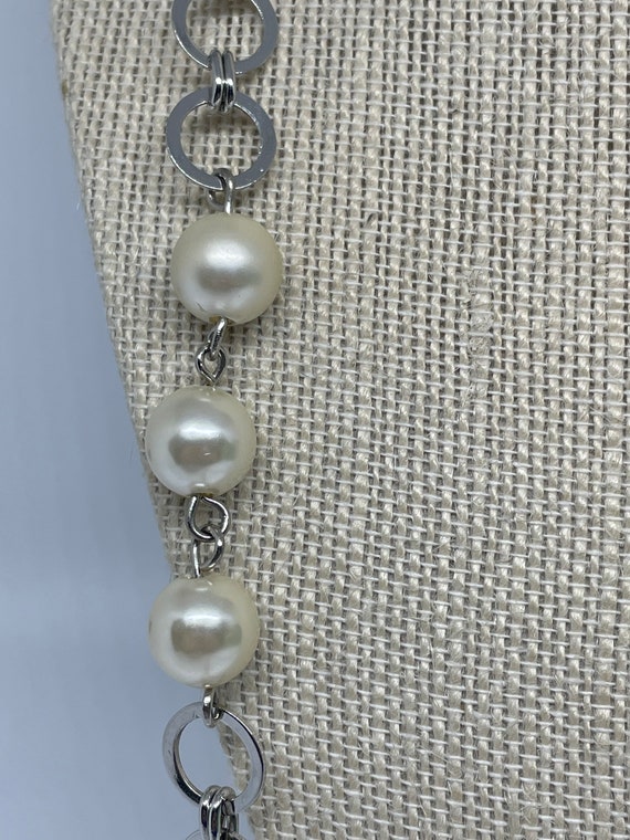 Vintage faux pearl Silvertone necklace - image 2