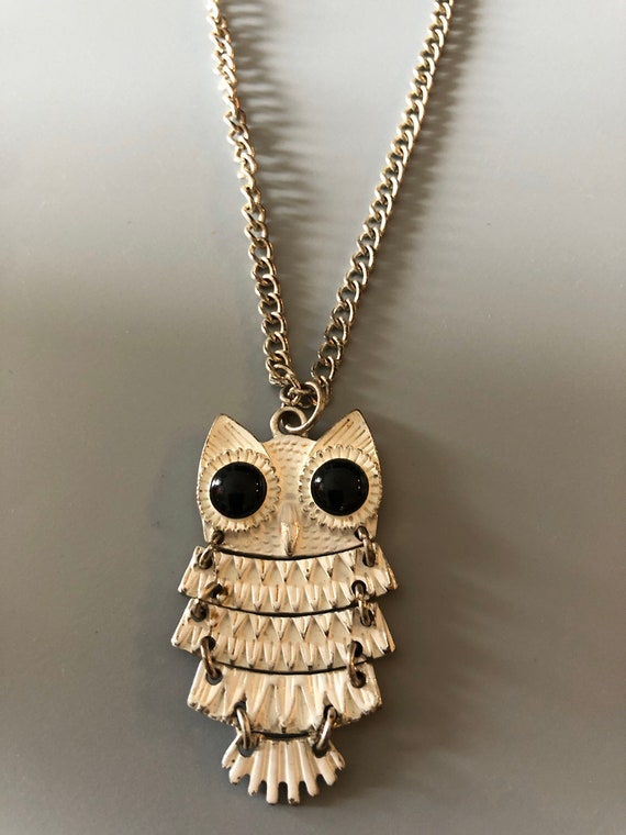 Cute Silvertone Owl Necklace