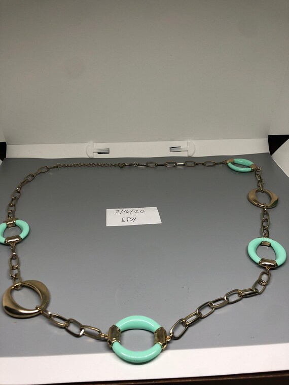 Vintage mint green goldtone necklace. - image 1