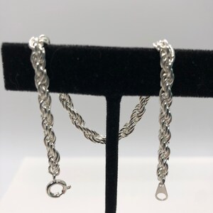 Vintage Silvertone chain bracelet