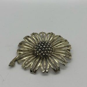 Vintage Sarah Coventry Floral Brooch
