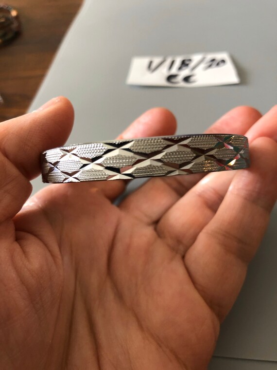 Silvertone adjustable bracelet. - image 5