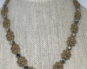 Vintage Avon goldtone necklace
