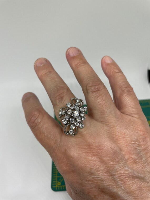 Vintage gorgeous rhinestone ring - image 6