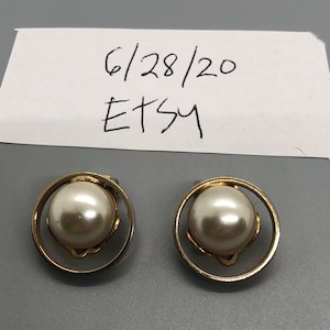 Vintage faux pearl earrings