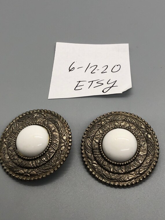 Vintage Ellen Designs Clip On Earrings - image 1