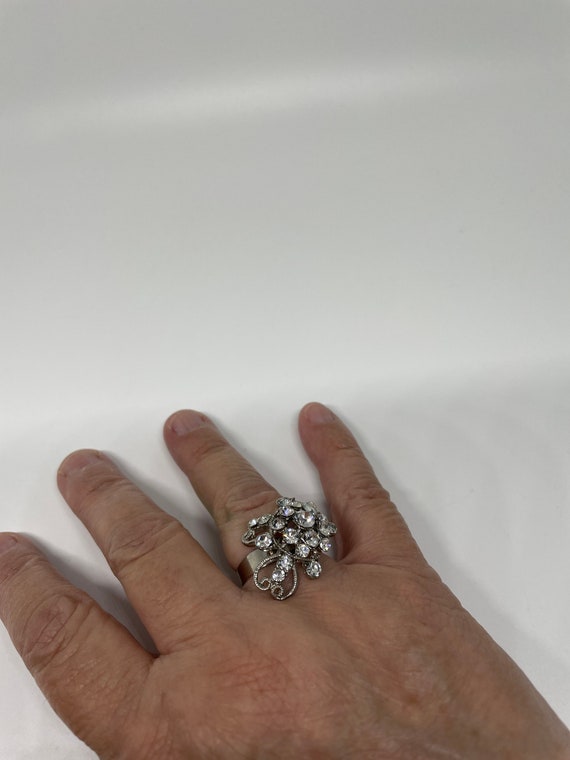 Vintage gorgeous rhinestone ring - image 4