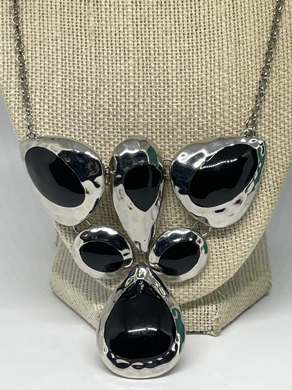 Vintage Silvertone black necklace