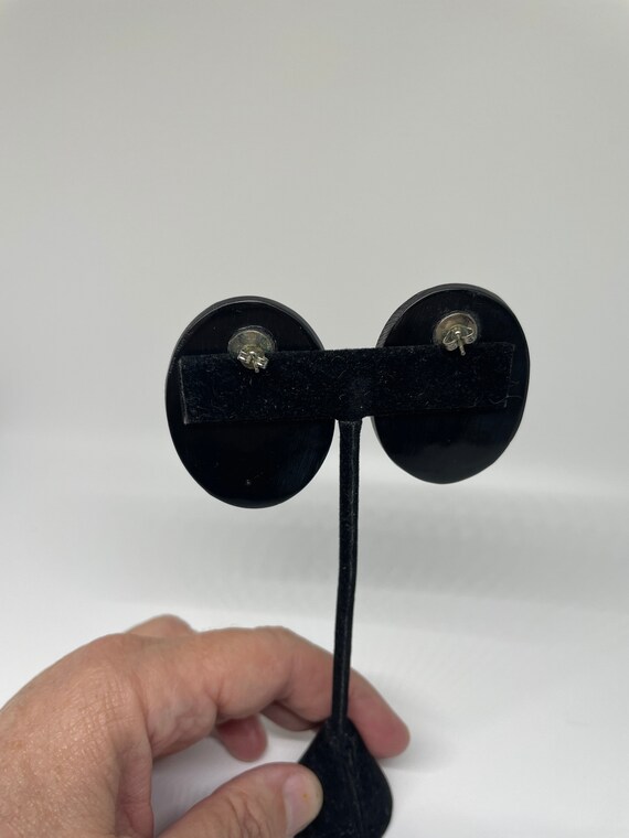 Gorgeous shell pierced earrings - image 2