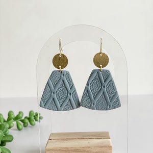 The Anabelle | handmade polymer clay earrings | gold plated | lightweight.