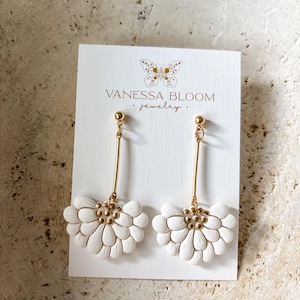 Clay earrings | polymer clay earrings |handmade | floral earring | dangle earrings | statement earrings | white earrings | lightweight