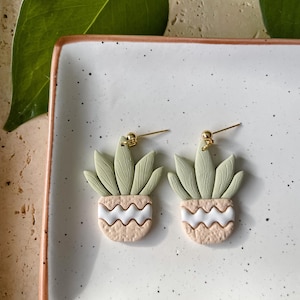 Polymer clay earrings | clay earrings | handmade earrings | plant clay earrings | Lightweight |