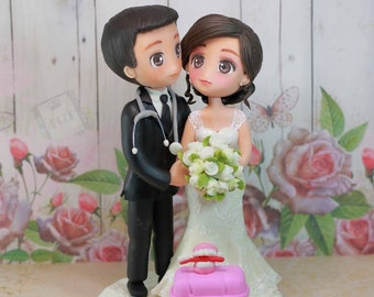 Wedding cake topper bride and groom, medical wedding cake topper, dentist wedding cake topper, Wedding cake topper by Brunella.